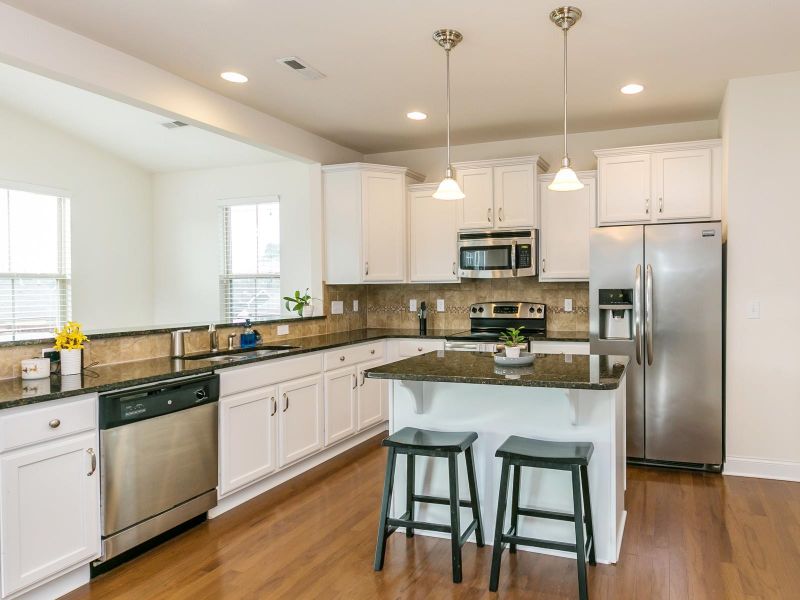 1621 Drift Falls Ln, Wendell, NC 27591