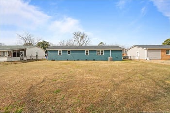 1621 Grandview Dr, Fayetteville, NC 28314