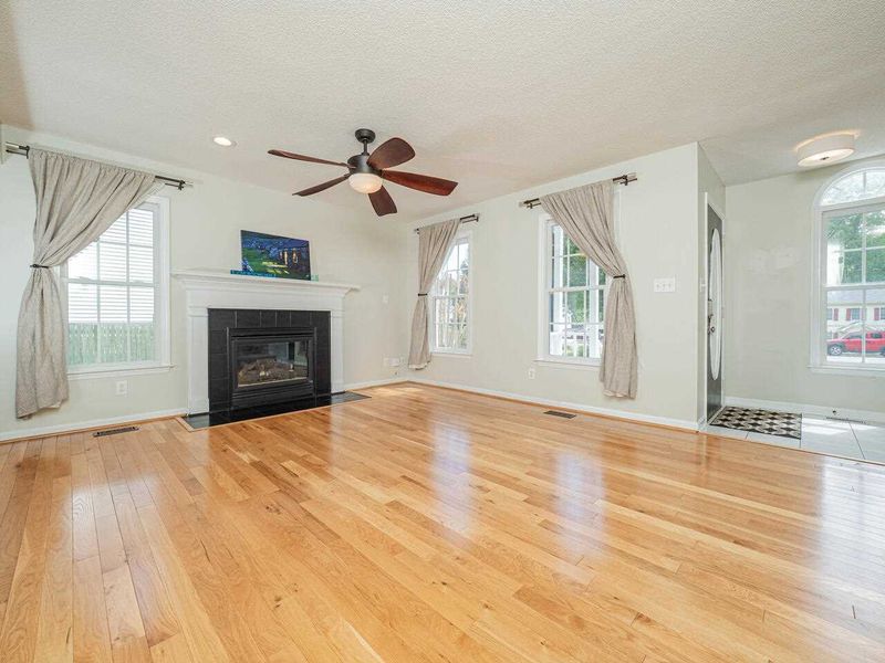 1621 Hall Blvd, Garner, NC 27529