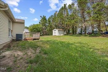 1621 River Knoll Dr, Raleigh, NC 27610