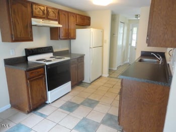 1621 Riverknoll Dr, Raleigh, NC 27610