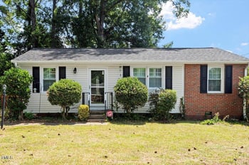 1621 Seminole Trl, Raleigh, NC 27609