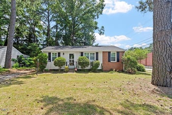 1621 Seminole Trl, Raleigh, NC 27609