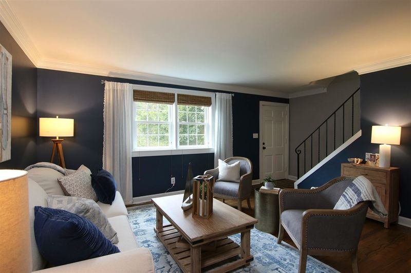 1621 Sutton Dr #7, Raleigh, NC 27605