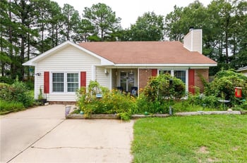 1621 Veanna Dr, Fayetteville, NC 28301