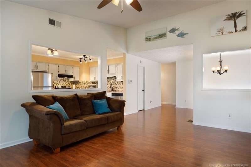1621 Veanna Dr, Fayetteville, NC 28301