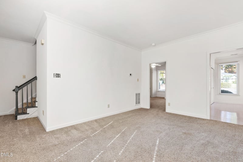 1621 Village Glenn Dr, Raleigh, NC 27612