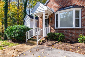 1621 Village Glenn Dr, Raleigh, NC 27612