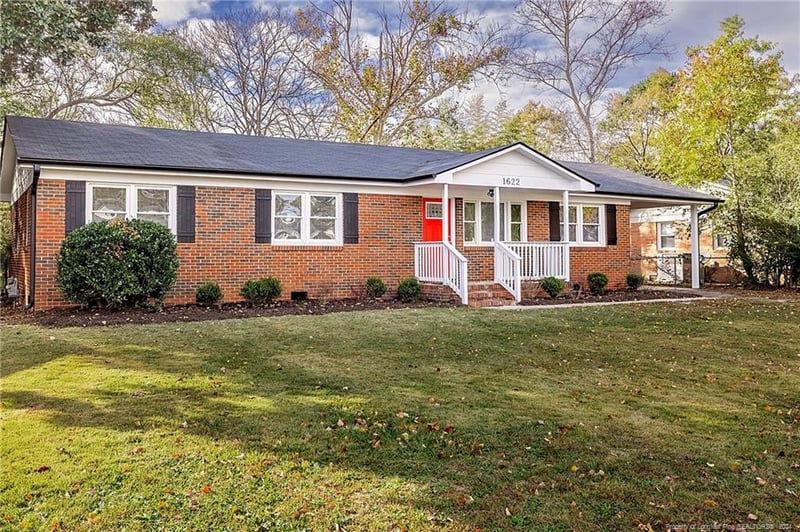 1622 Grandview Dr, Fayetteville, NC 28314