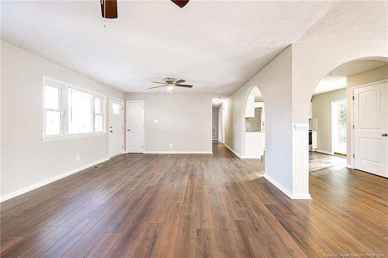1622 Grandview Dr, Fayetteville, NC 28314