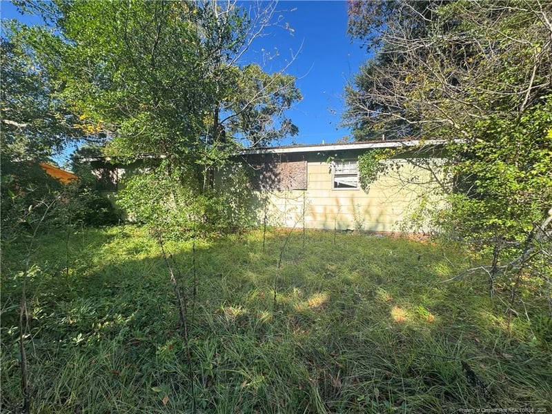 1622 Shaw Rd, Fayetteville, NC 28311