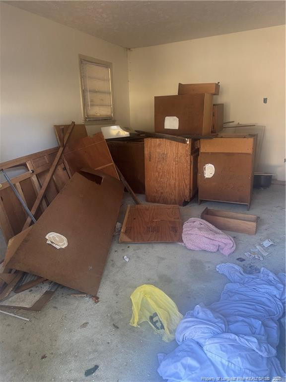 1622 Shaw Rd, Fayetteville, NC 28311