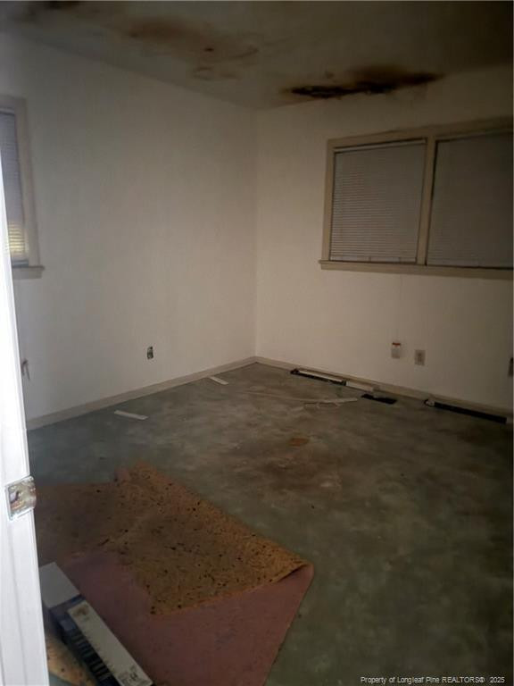 1622 Shaw Rd, Fayetteville, NC 28311