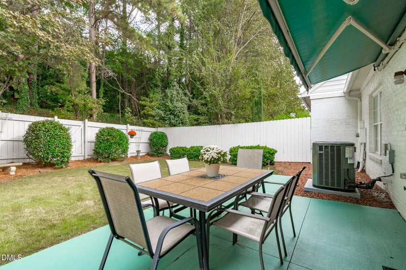 1622 Shepherds Glade Dr, Apex, NC 27523