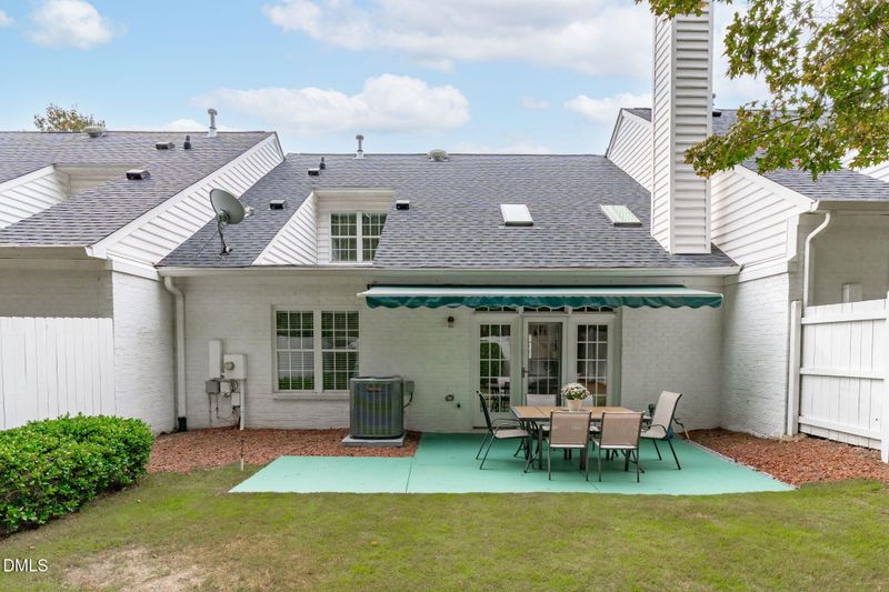 1622 Shepherds Glade Dr, Apex, NC 27523