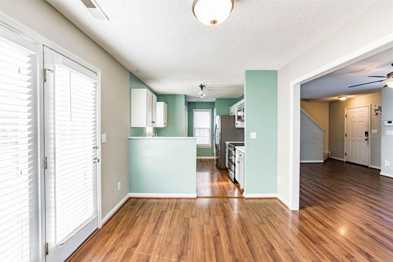 1623 Crag Burn Ln, Raleigh, NC 27604