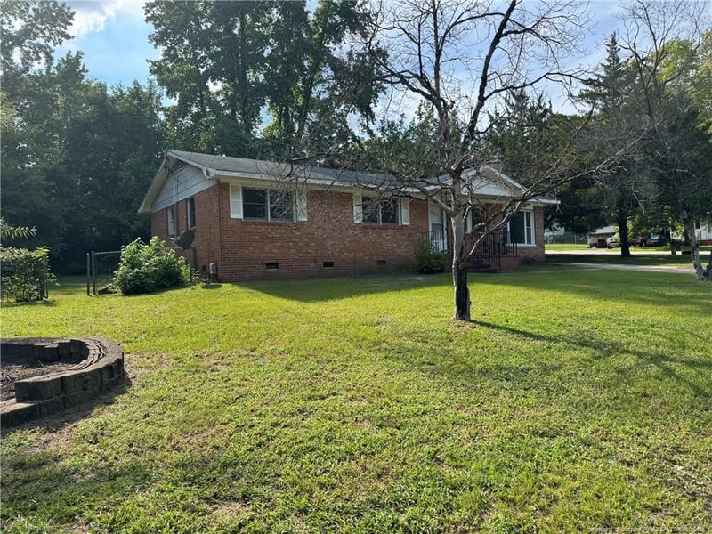1623 Gibson St, Fayetteville, NC 28301