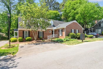 1623 Village Glenn Dr, Raleigh, NC 27612