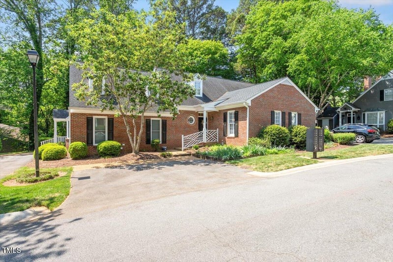 1623 Village Glenn Dr, Raleigh, NC 27612