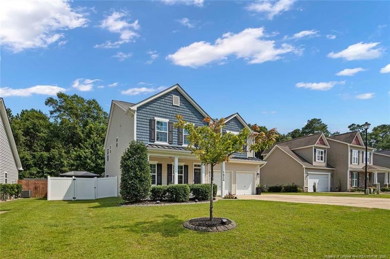 1624 Laguardia Dr, Hope Mills, NC 28348