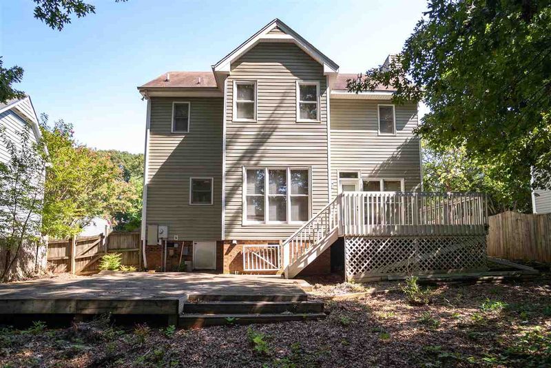 1624 Lethbridge Ct, Raleigh, NC 27606