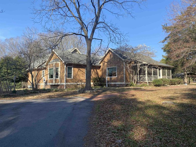 1624 Martin Pond Rd, Wendell, NC 27591