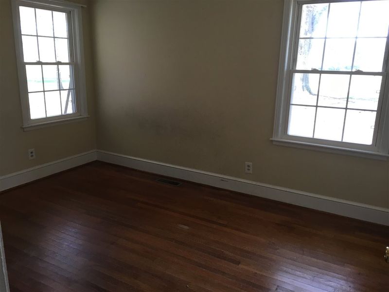 1624 Nc 39 Hw, Louisburg, NC 27549
