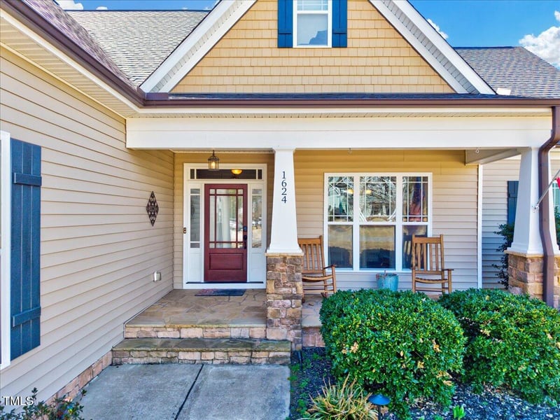 1624 Struble Cir, Willow Springs, NC 27592