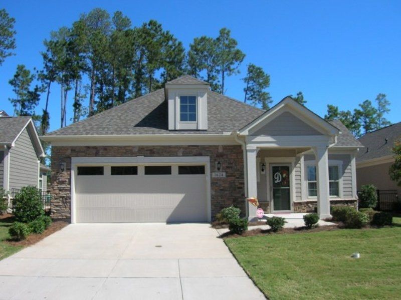 1624 Vineyard Mist Dr, Cary, NC 27519