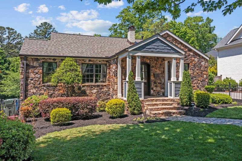 1625 Lorraine Rd, Raleigh, NC 27607