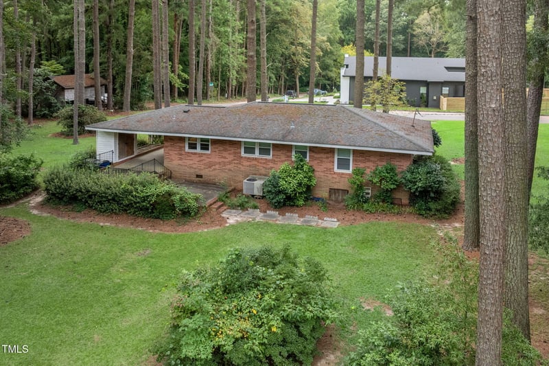1626 Bruce Cir, Raleigh, NC 27603