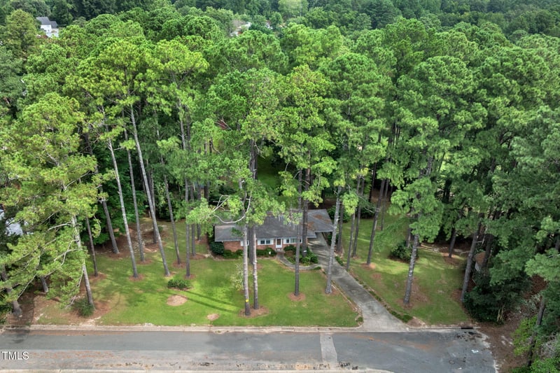 1626 Bruce Cir, Raleigh, NC 27603