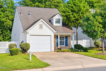 1628 Beacon Village Dr, Raleigh, NC 27604