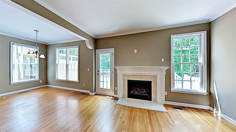 1628 Heritage Garden Dr, Wake Forest, NC 27587