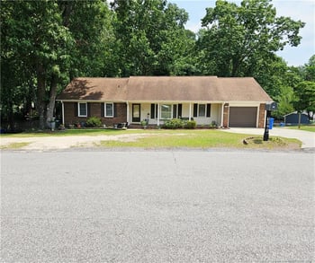 1628 Sweetgum Cir, Fayetteville, NC 28304