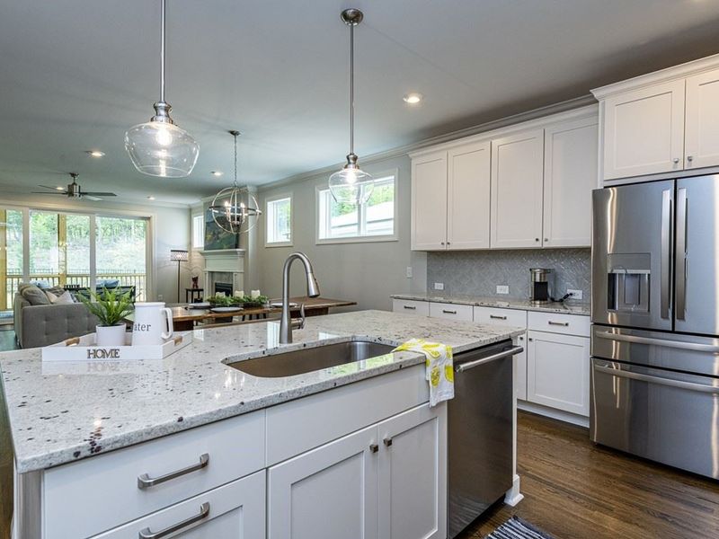 163 Bluffwood Ave, Chapel Hill, NC 27516