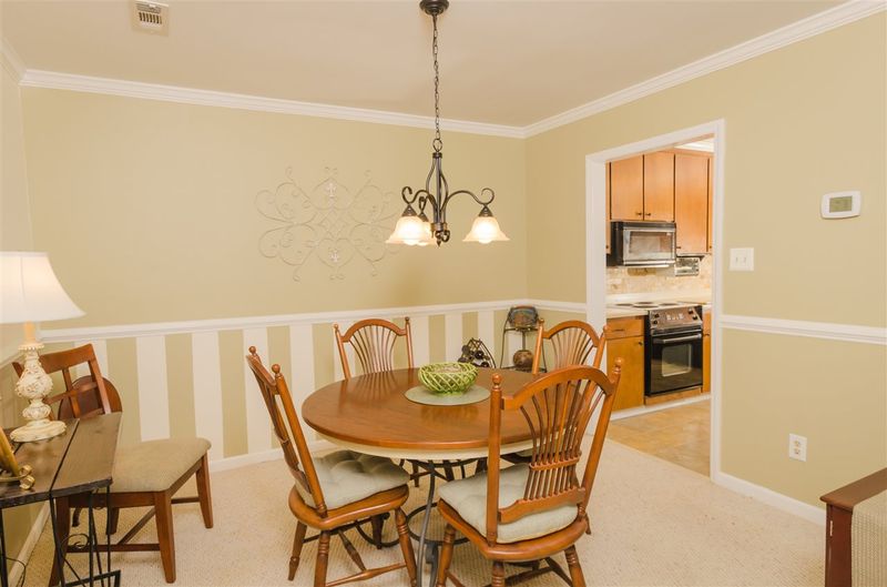 163 Clancy Cir, Cary, NC 27511