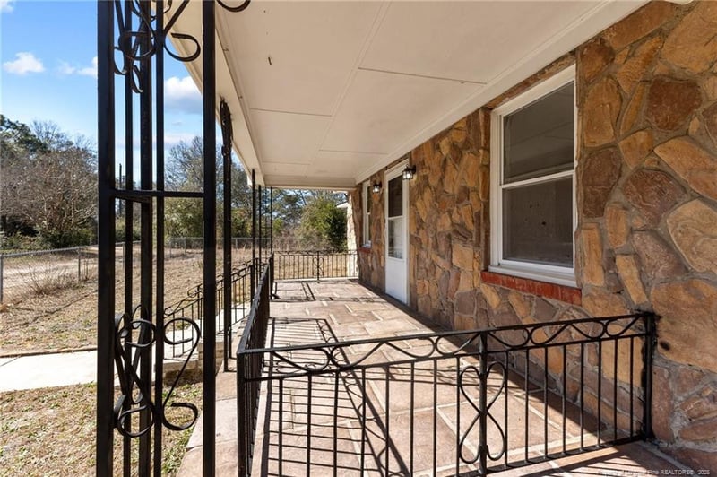 163 Hudson St, Fayetteville, NC 28306