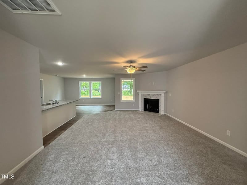 163 Oakfield Trace Dr, Four Oaks, NC 27524