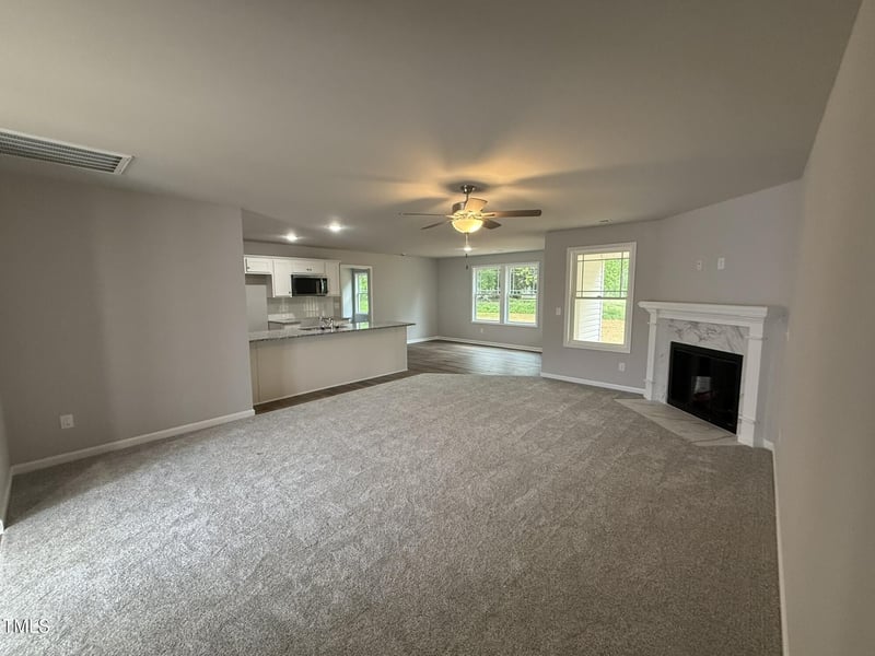 163 Oakfield Trace Dr, Four Oaks, NC 27524