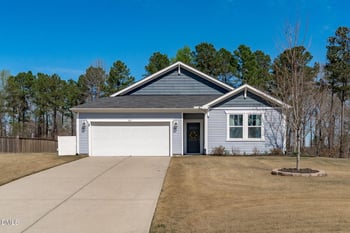 163 Rawls Meadow Ln, Fuquay Varina, NC 27526