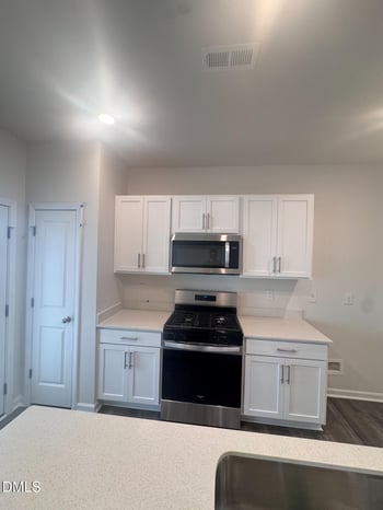 163 Starlight St, Sanford, NC 27330