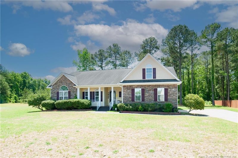 1630 Pristine Ln, Hope Mills, NC 28348