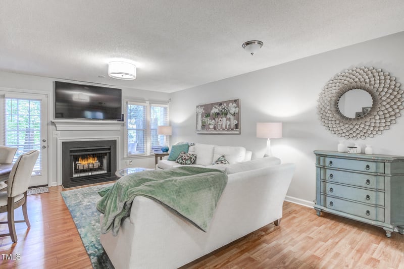 1631 Claiborne Ct, Raleigh, NC 27606