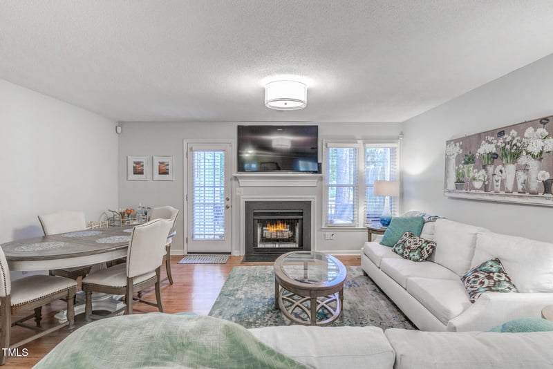 1631 Claiborne Ct, Raleigh, NC 27606