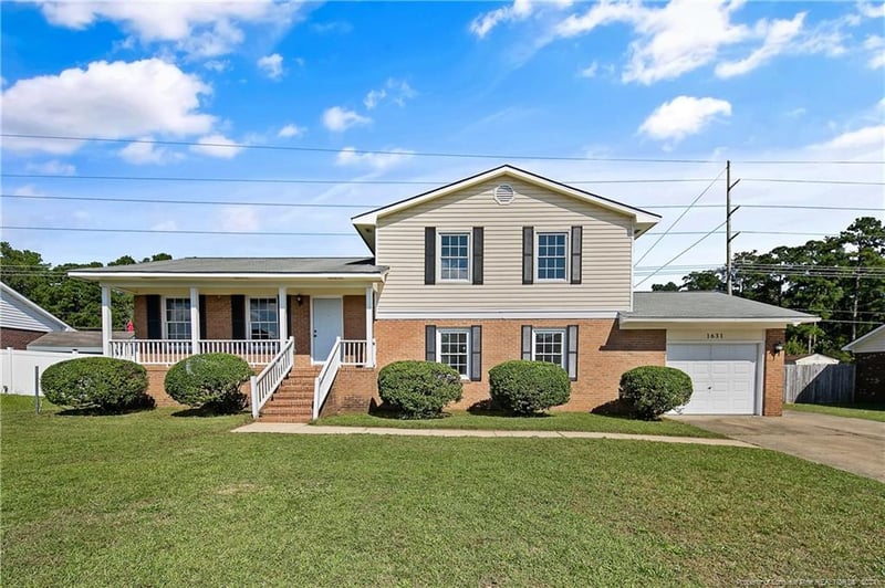 1631 Hazelhurst Dr, Fayetteville, NC 28314