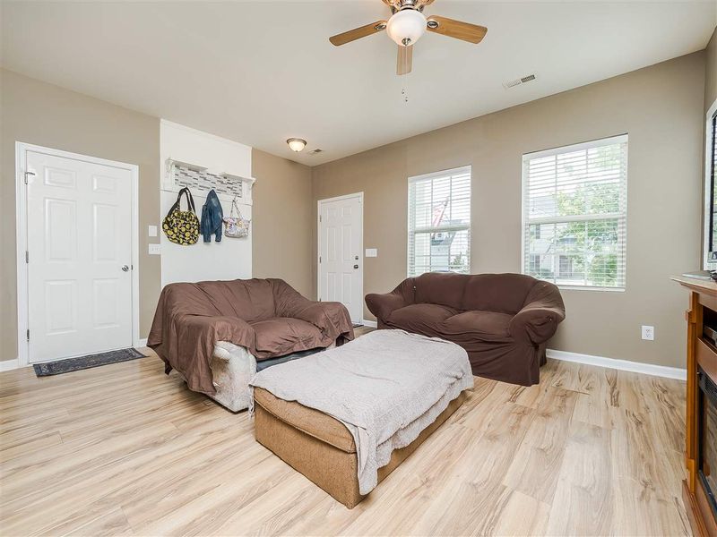 1632 Extine Ln, Raleigh, NC 27610