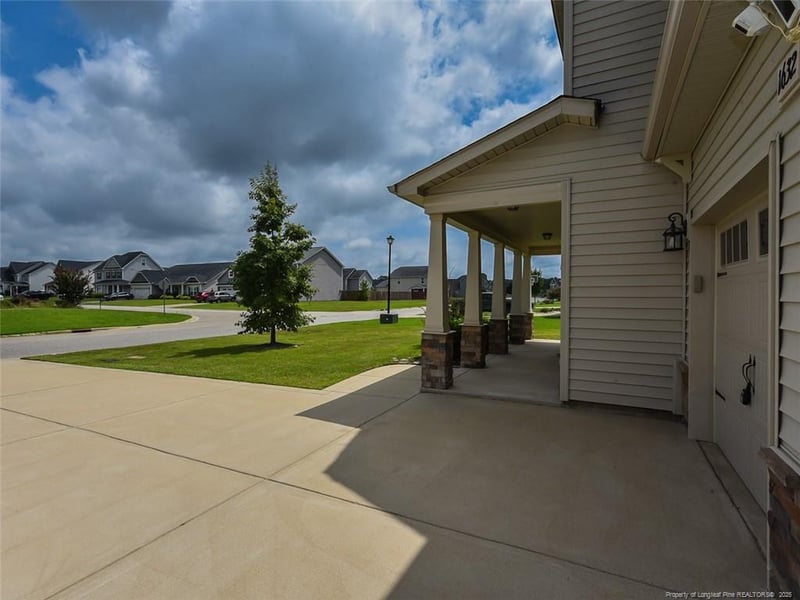 1632 Man O War Dr, Hope Mills, NC 28348