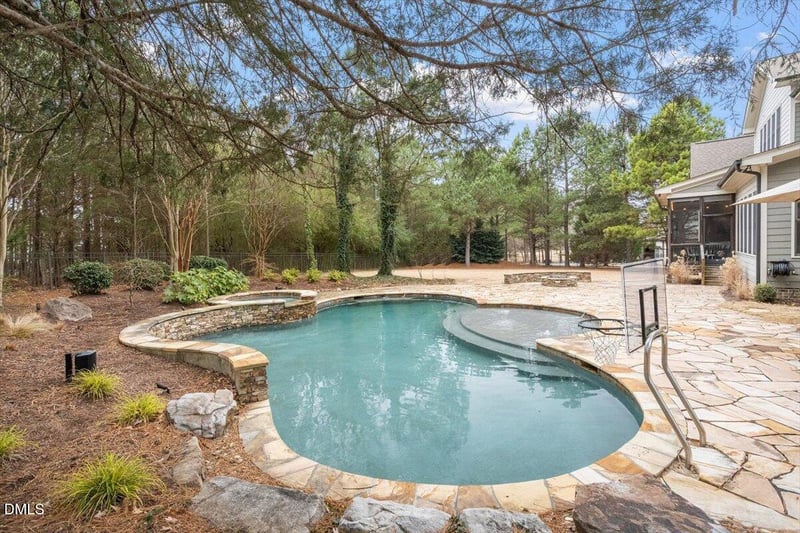 1632 Sterling Lake Dr, Wake Forest, NC 27587