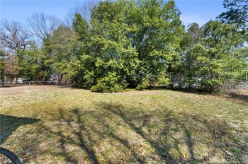 1633 - 1635 Ireland Dr, Fayetteville, NC 28304